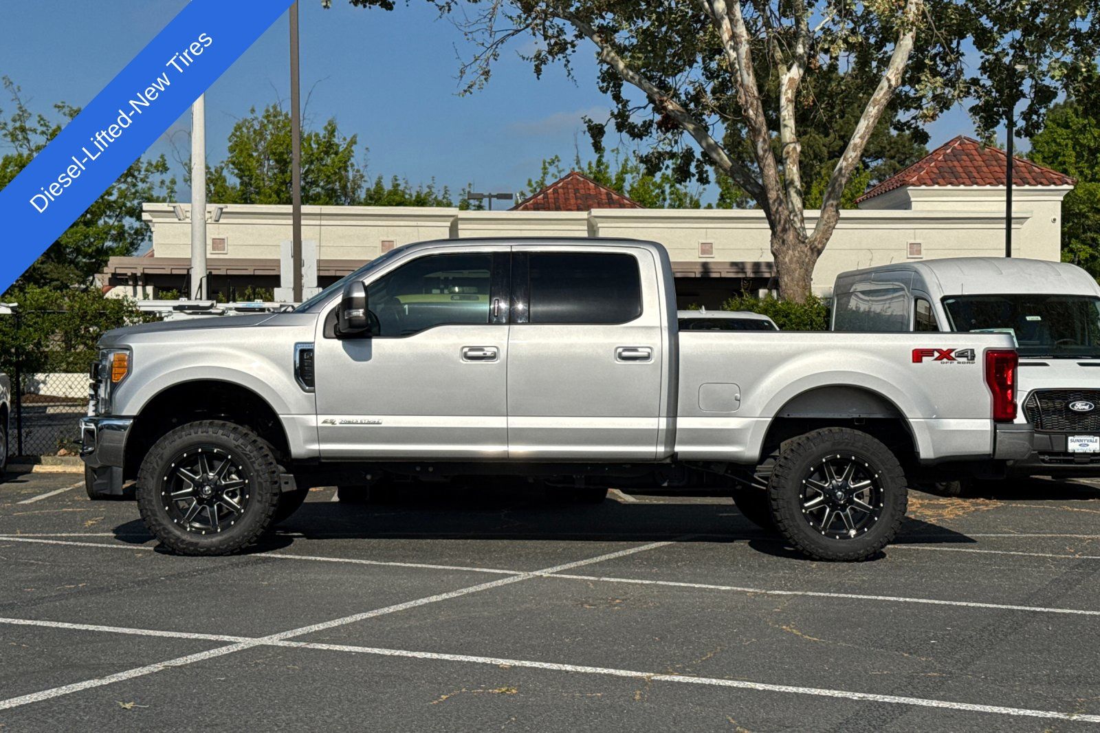 2017 Ford F-250SD Lariat photo 6