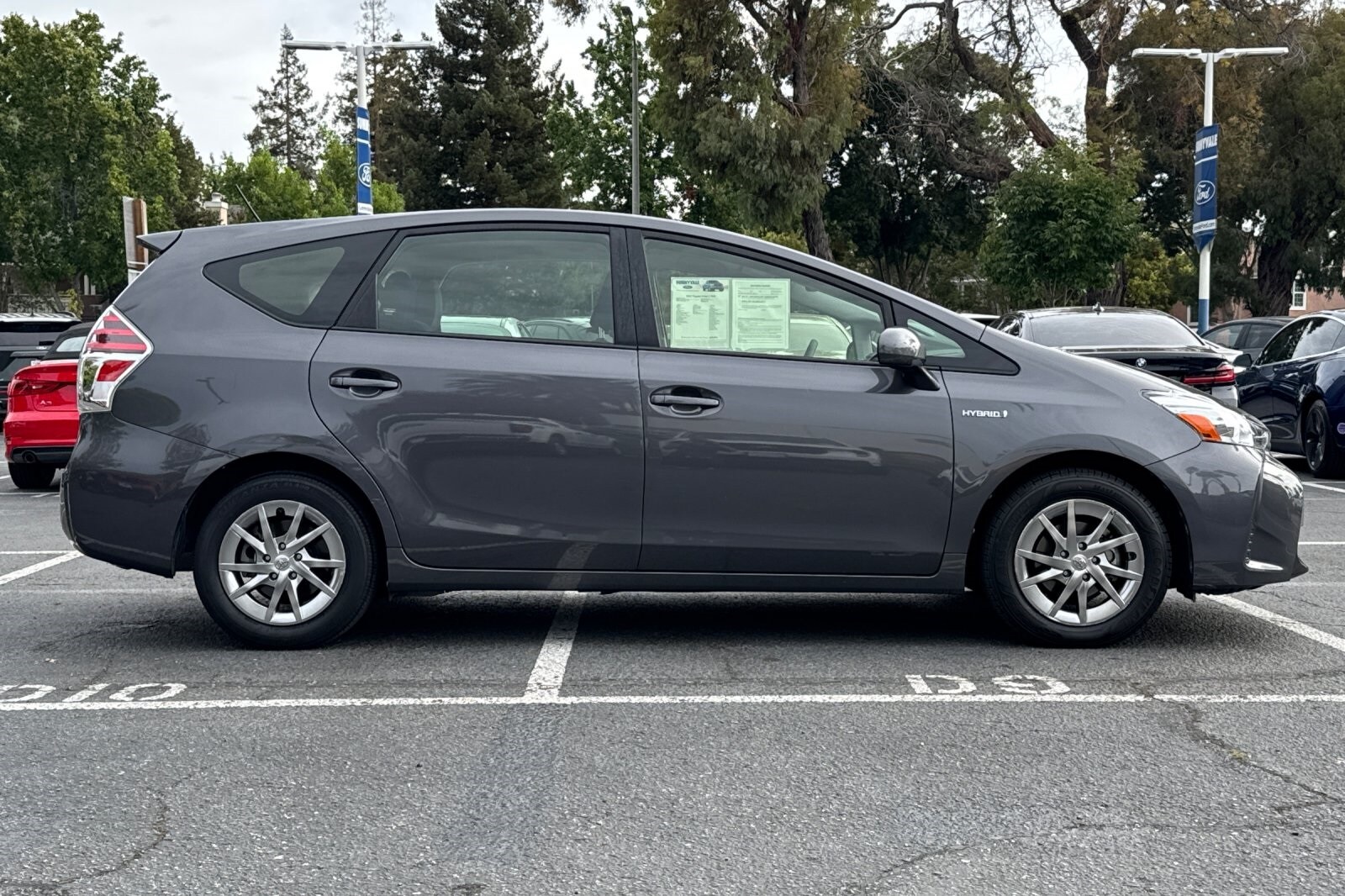 2017 Toyota Prius V Two photo 2