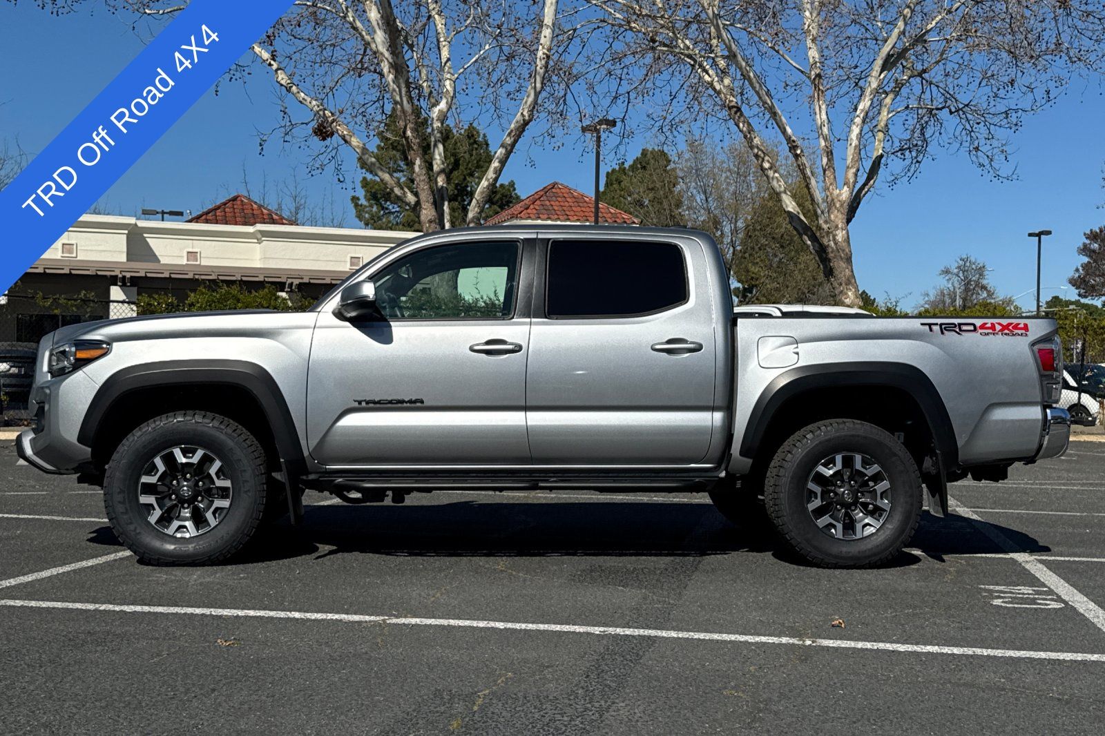 2023 Toyota Tacoma TRD Off-Road photo 6
