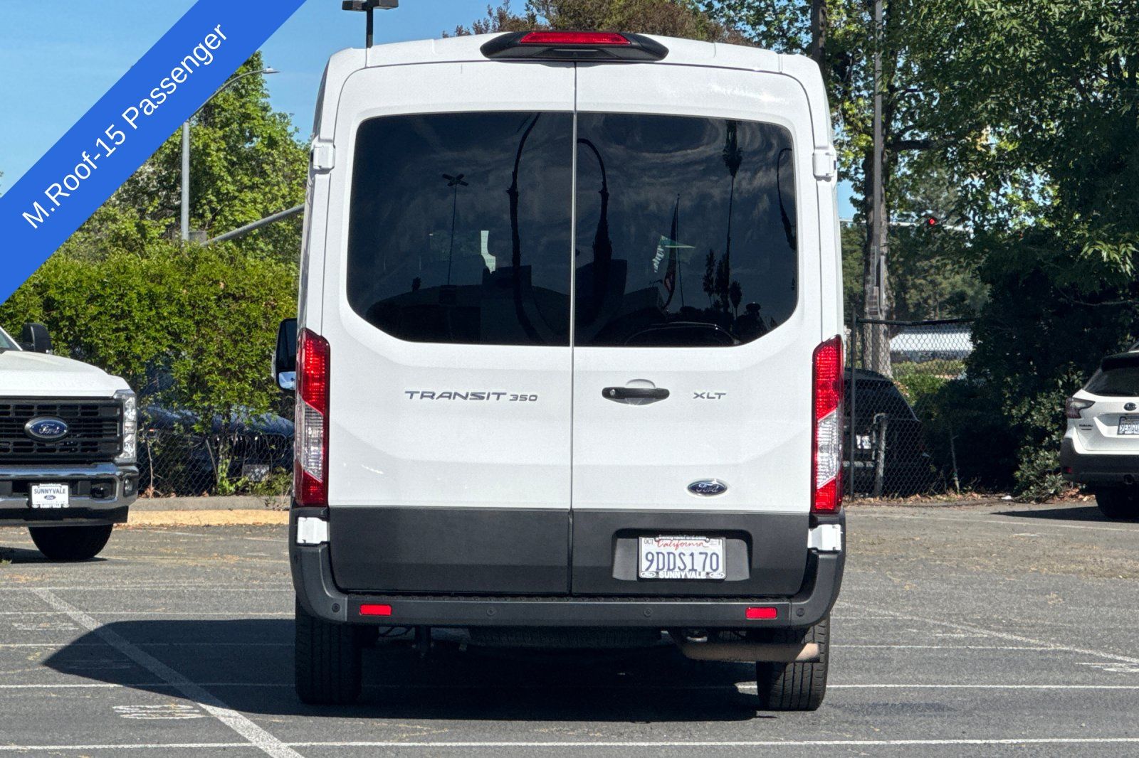 2022 Ford Transit-350 MR XLT photo 4