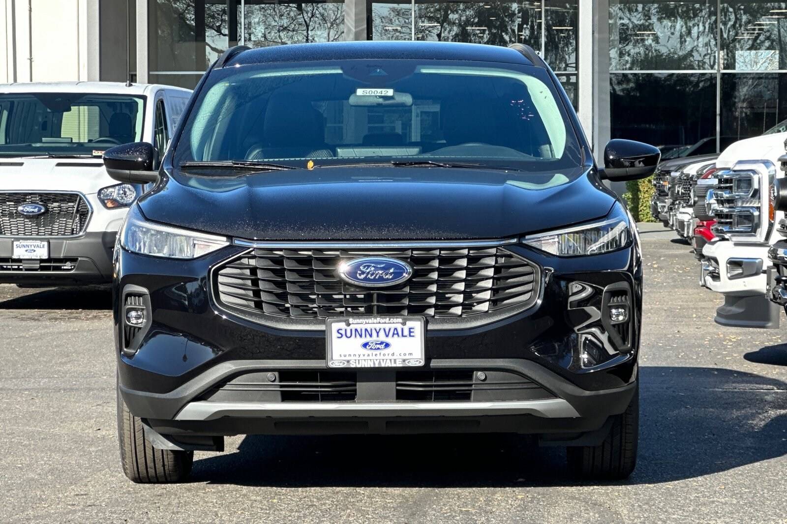 2025 Ford Escape Base photo 2