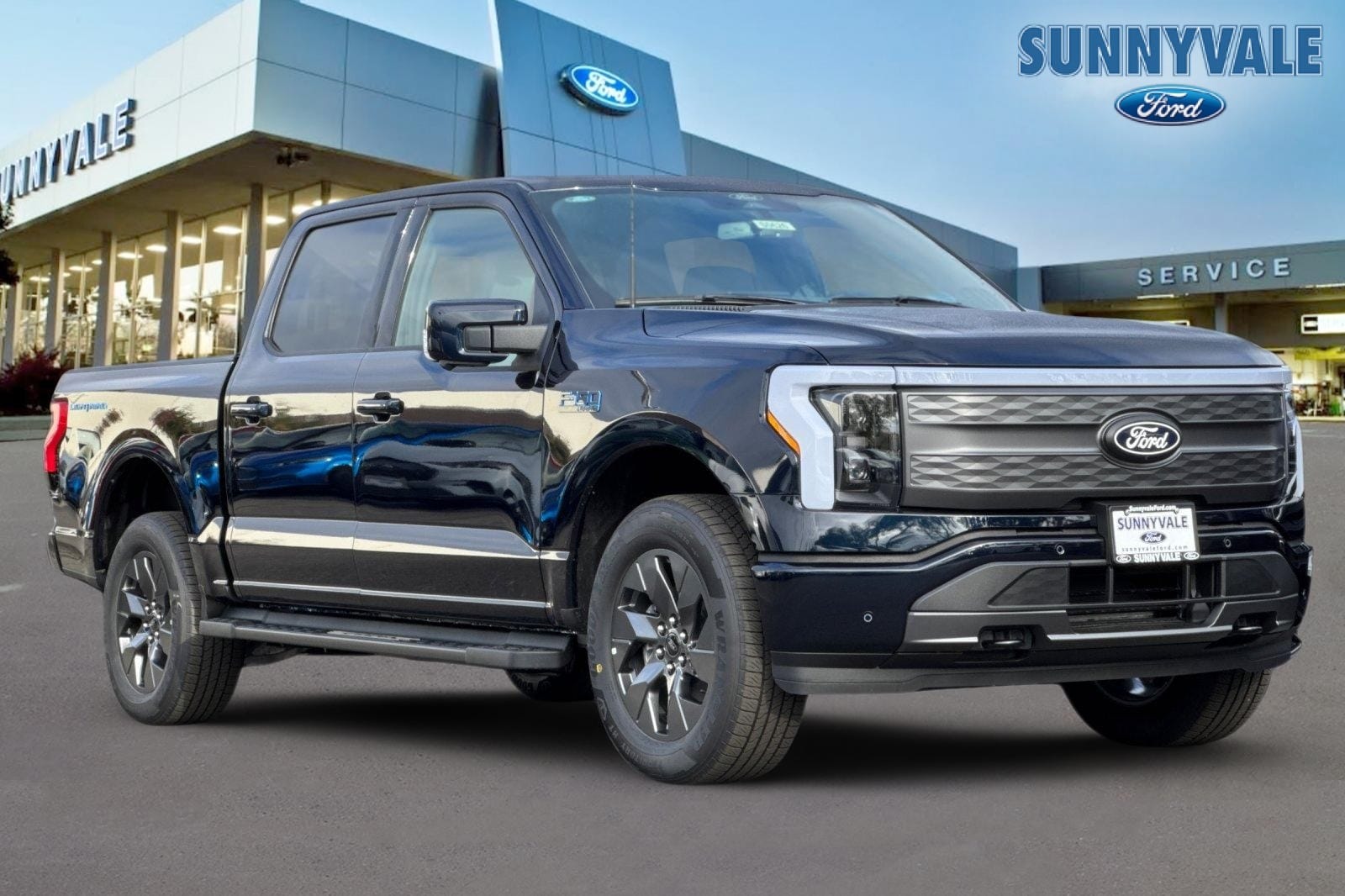 2025 Ford F-150 Lightning Lariat's photo