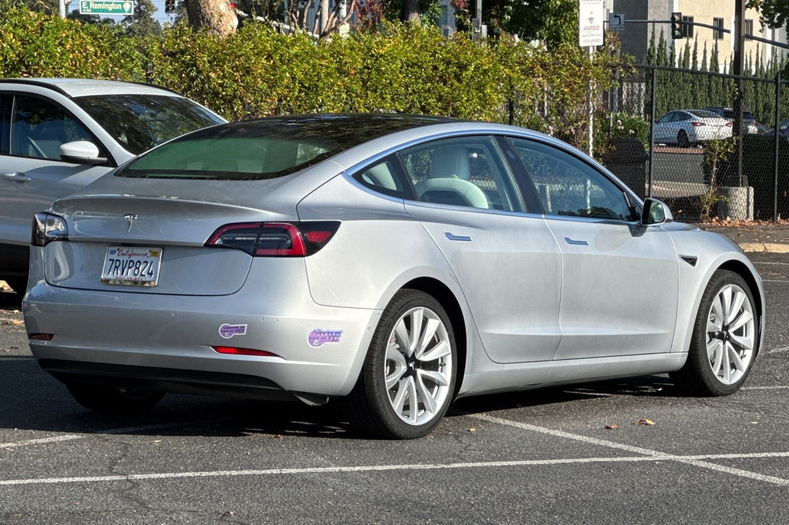 2018 Tesla Model 3 Long Range photo 3