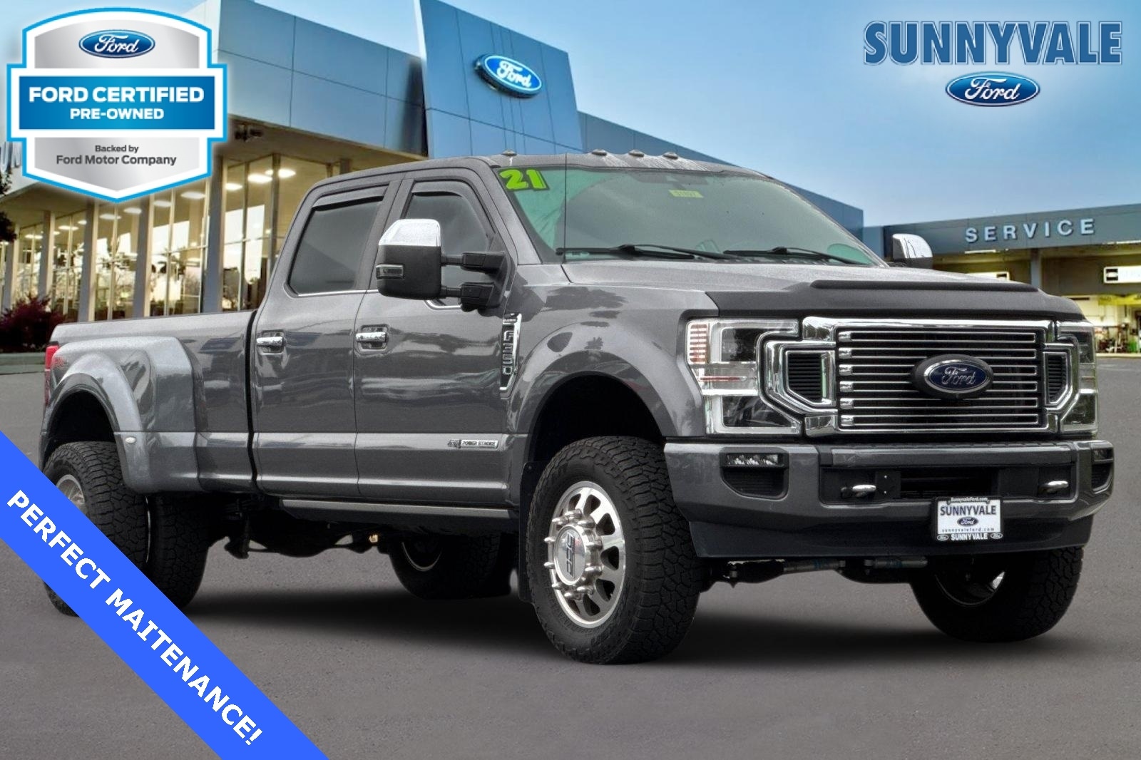 2021 Ford F-350 Super Duty Platinum's photo