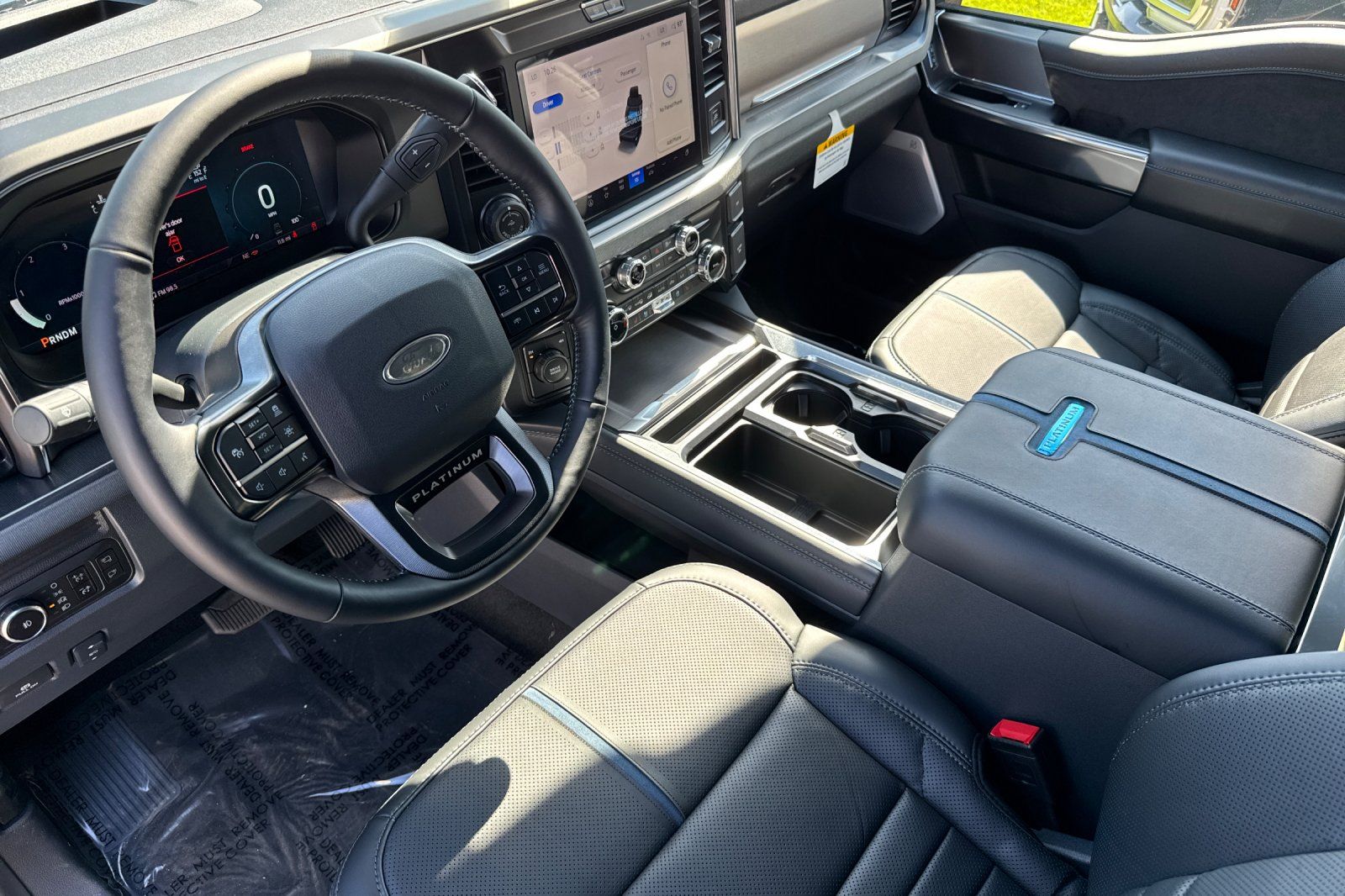 2026 Ford F-350 Super Duty Platinum - Photo 9