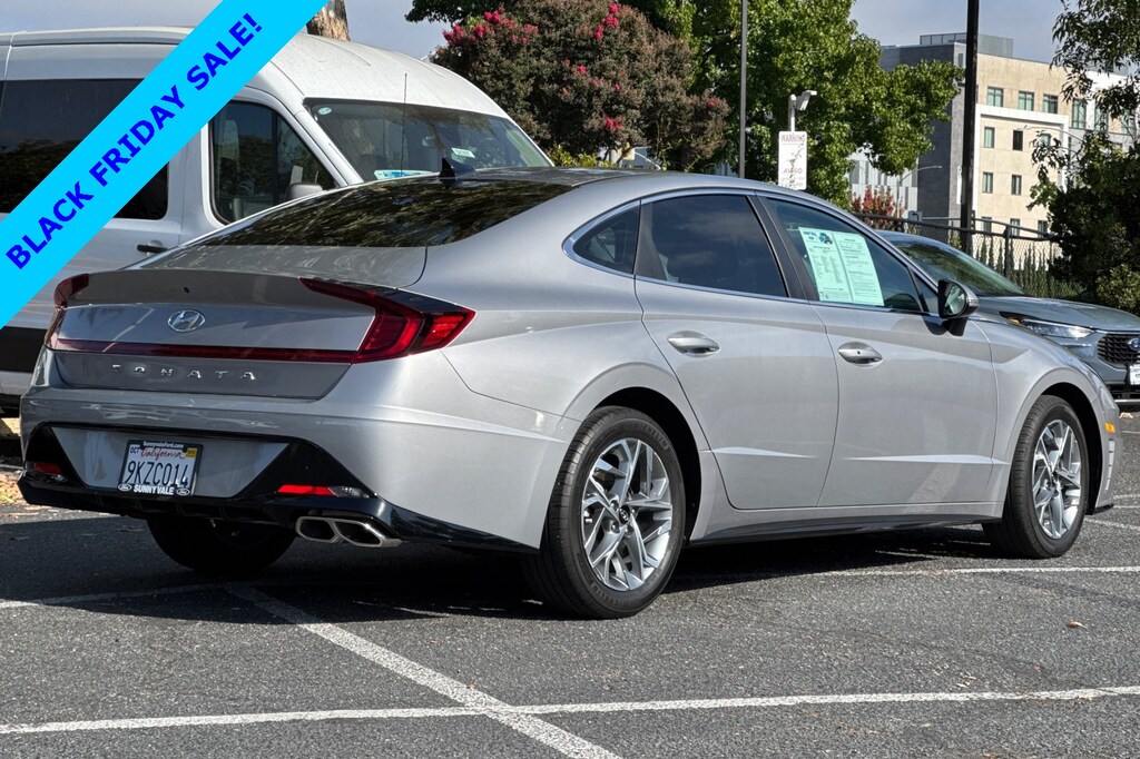 Used 2023 Hyundai Sonata SEL Sedan