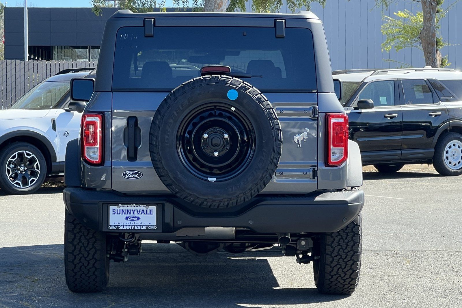 View vehicle photo 6