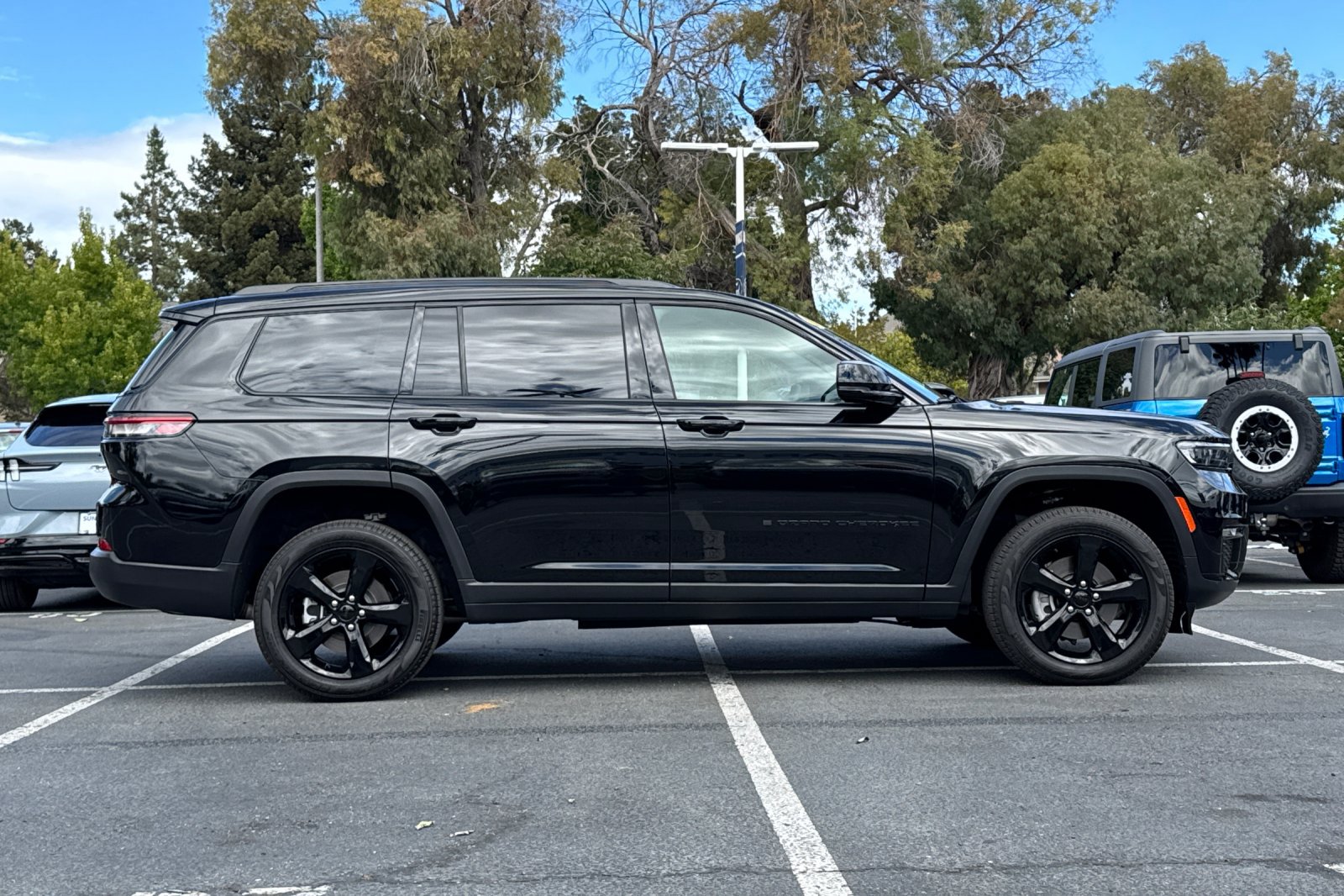 Certified 2025 Jeep Grand Cherokee L Limited SUV