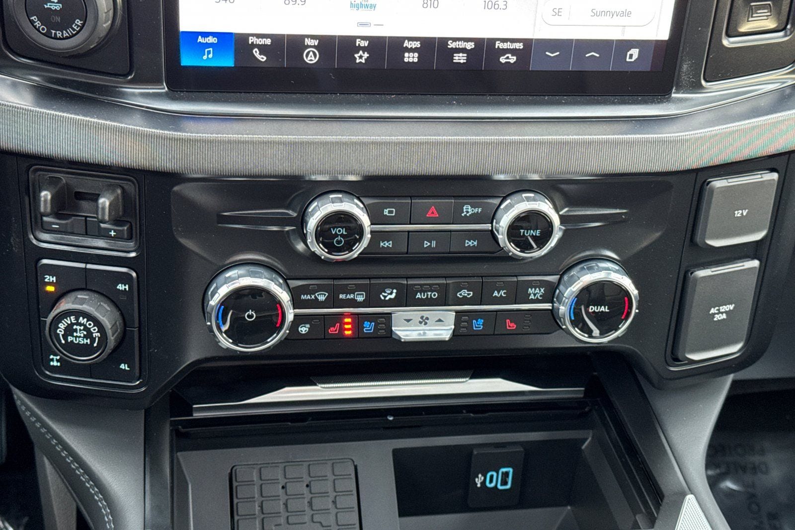 2026 Ford F-350 Super Duty Platinum - Photo 19