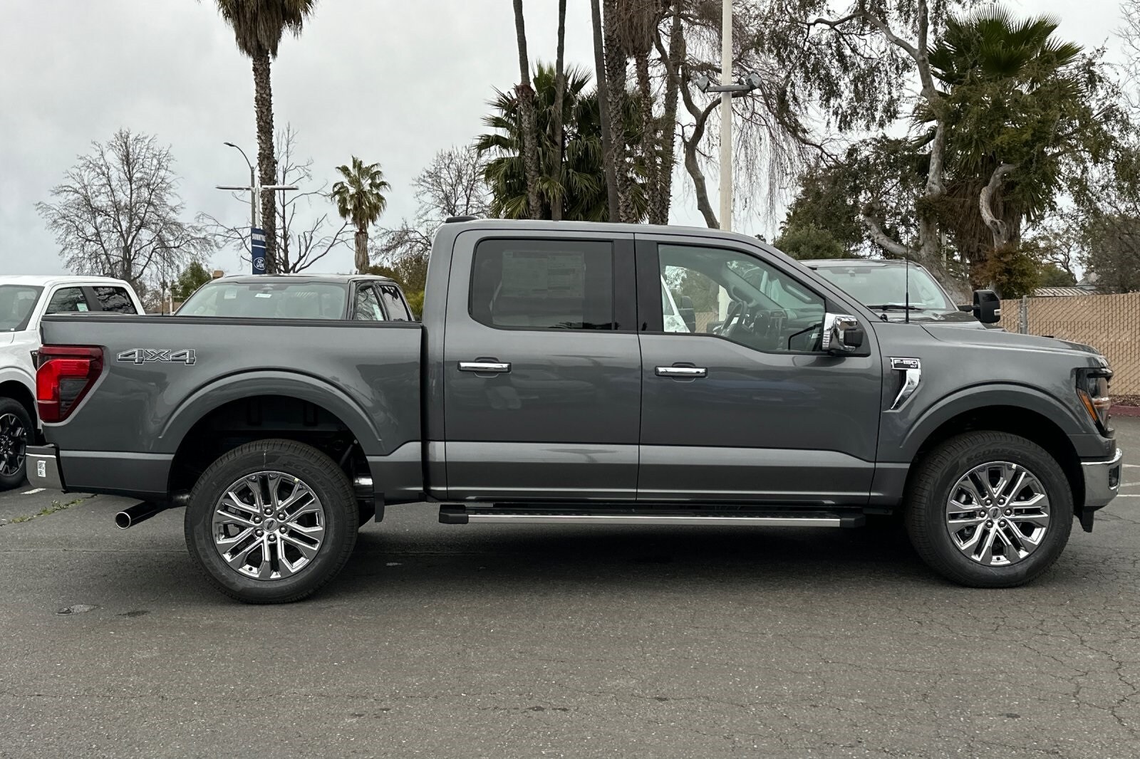 2025 Ford F-150 XLT photo 3