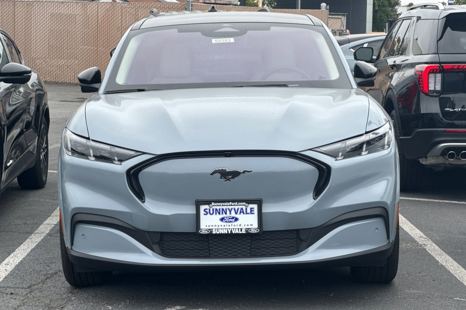 2025 Ford Mustang Mach-E Premium photo 2