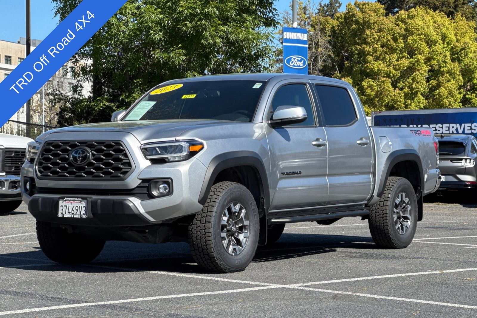 2023 Toyota Tacoma TRD Off-Road photo 3