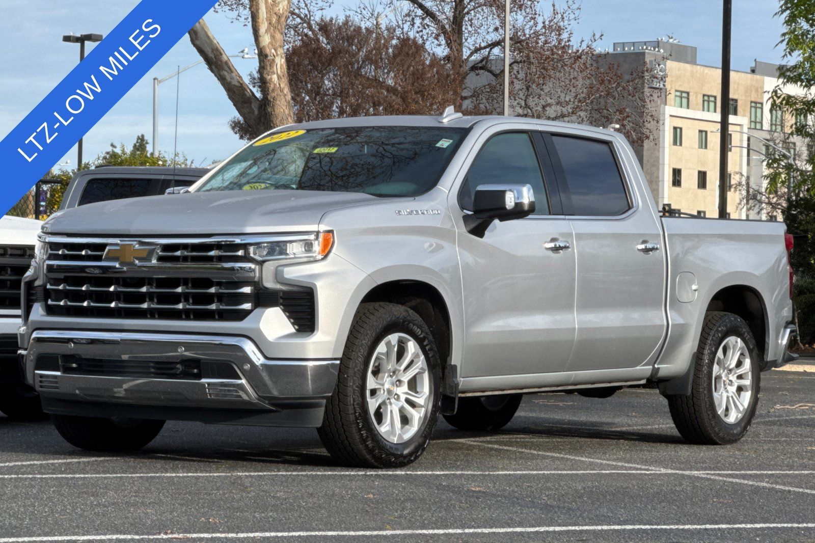2022 Chevrolet Silverado 1500 LTZ photo 3