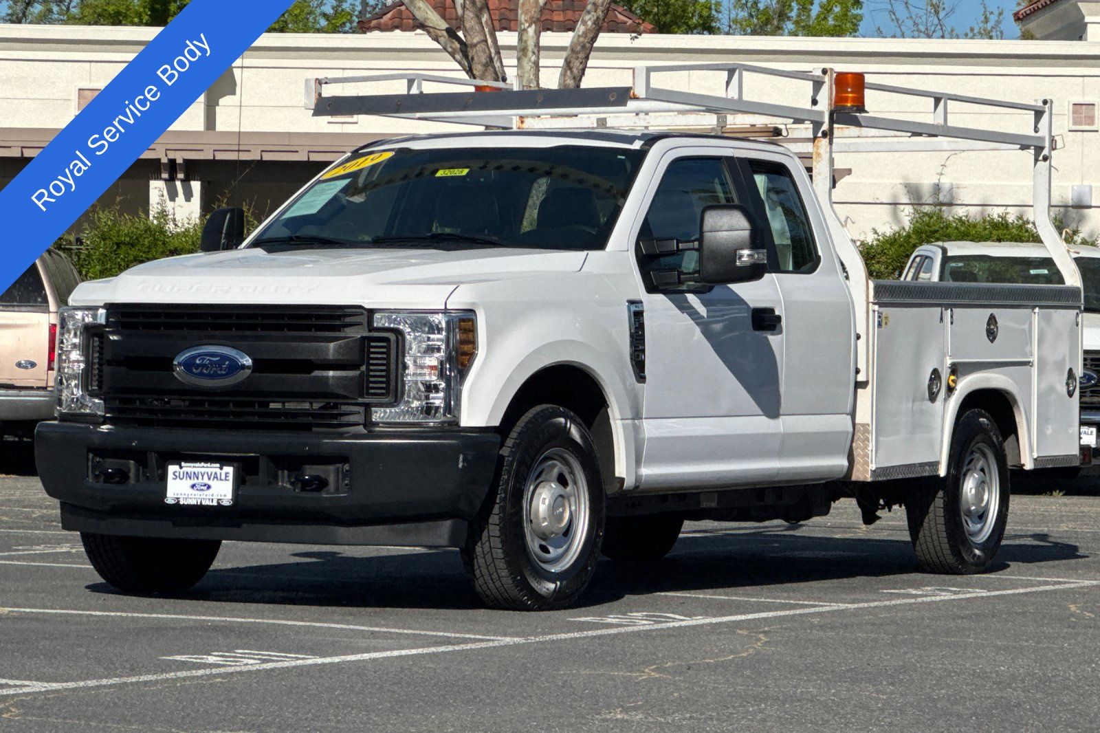 2019 Ford F-250SD Harbor Service Body photo 3