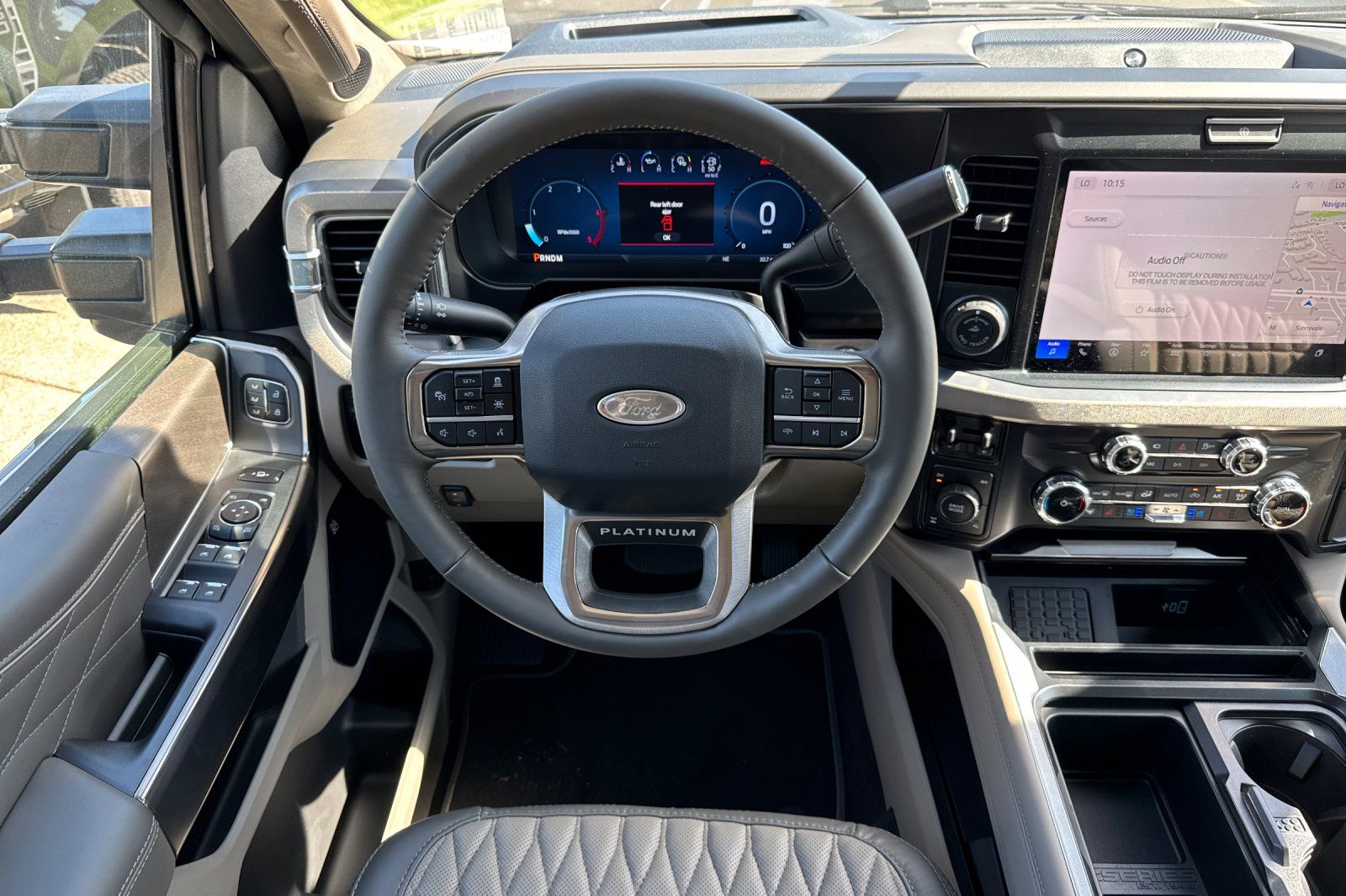 2025 Ford F-350 Super Duty Platinum - Photo 13