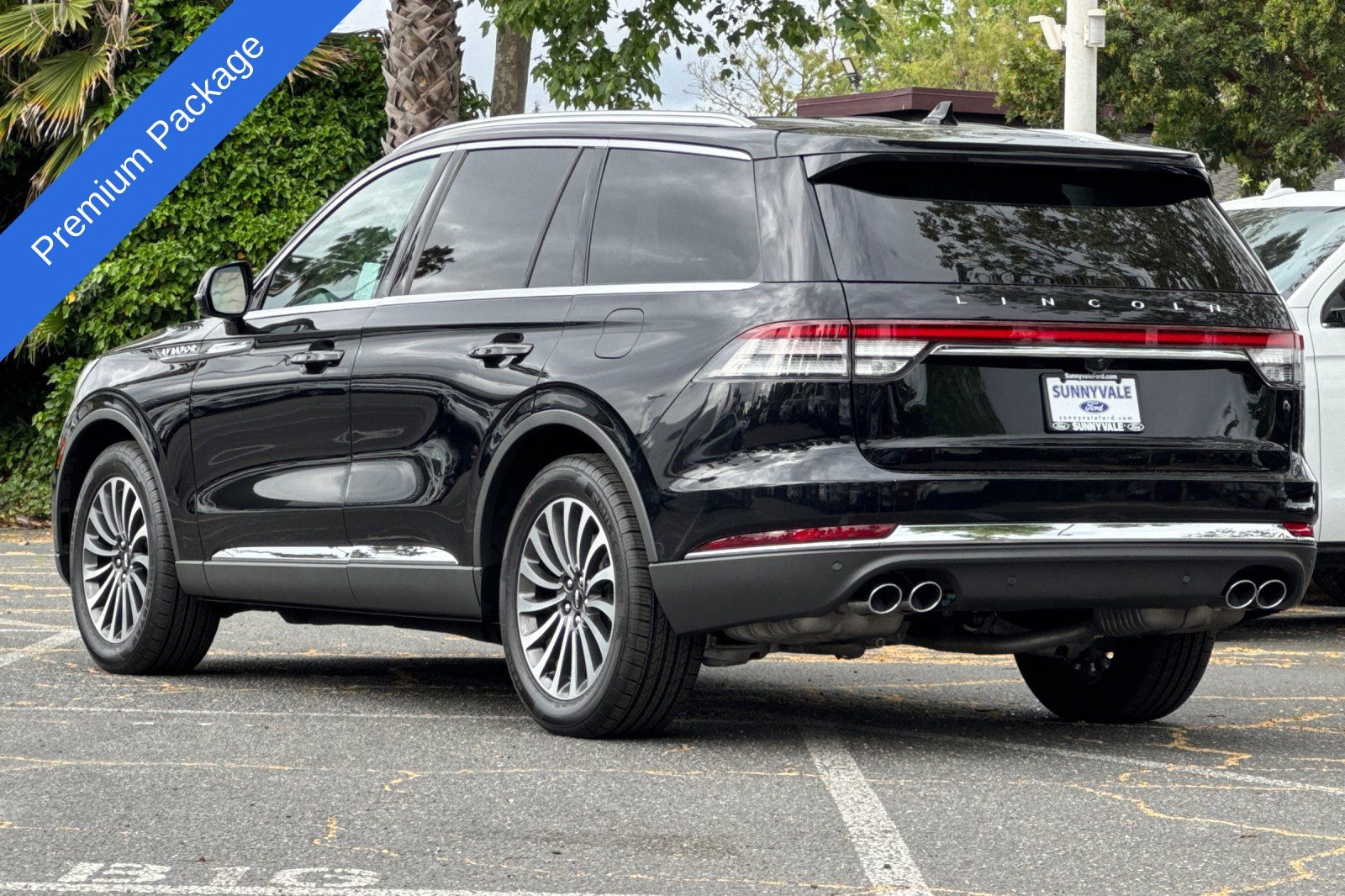 2023 Lincoln Aviator Premium photo 5