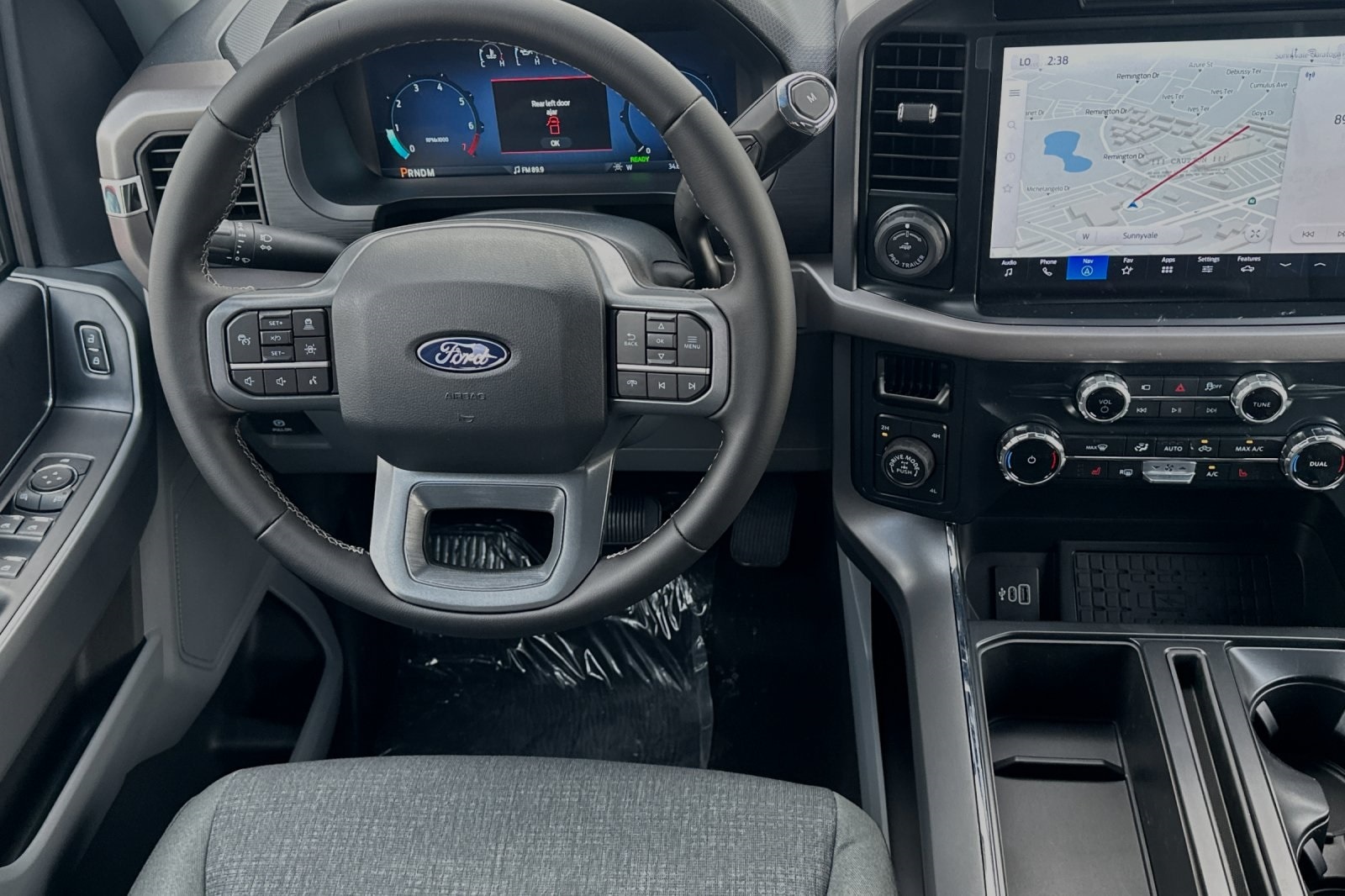 2025 Ford F-150 XLT - Photo 13