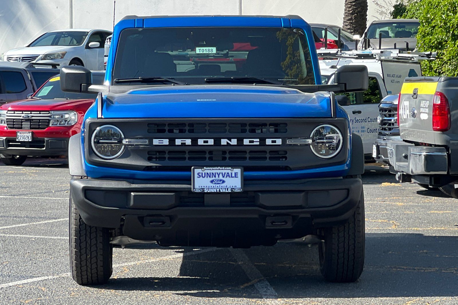 View vehicle photo 7