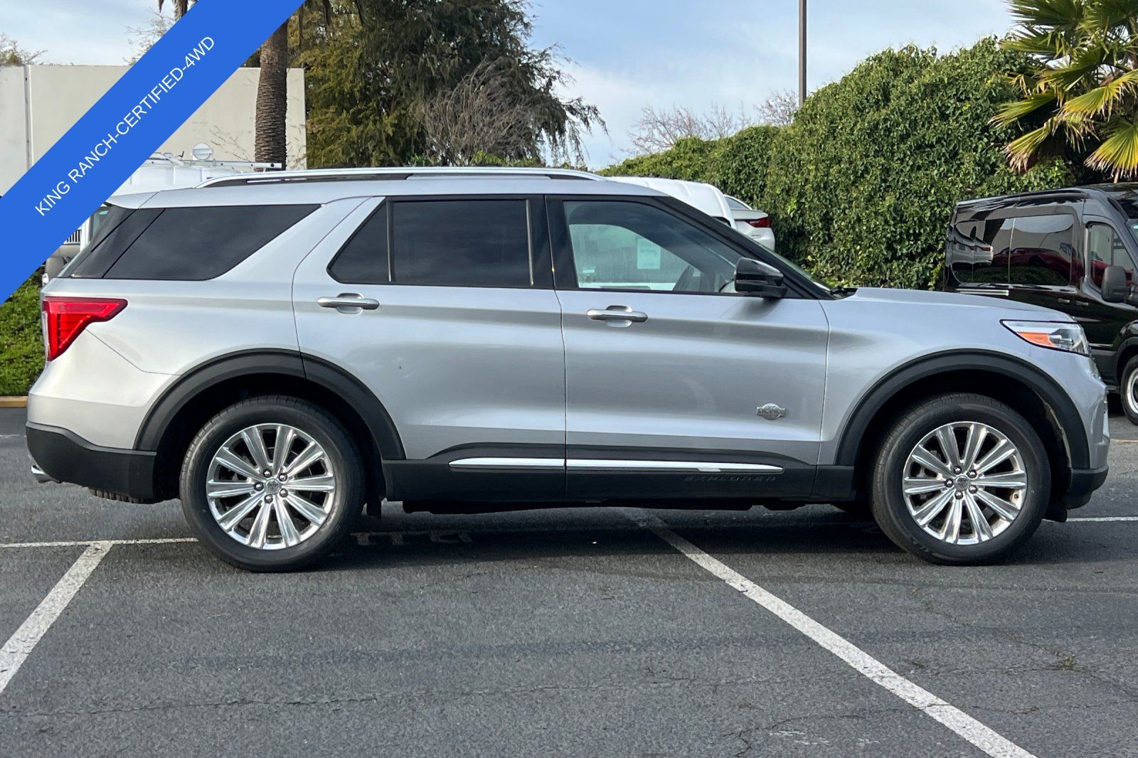 2022 Ford Explorer King Ranch photo 2