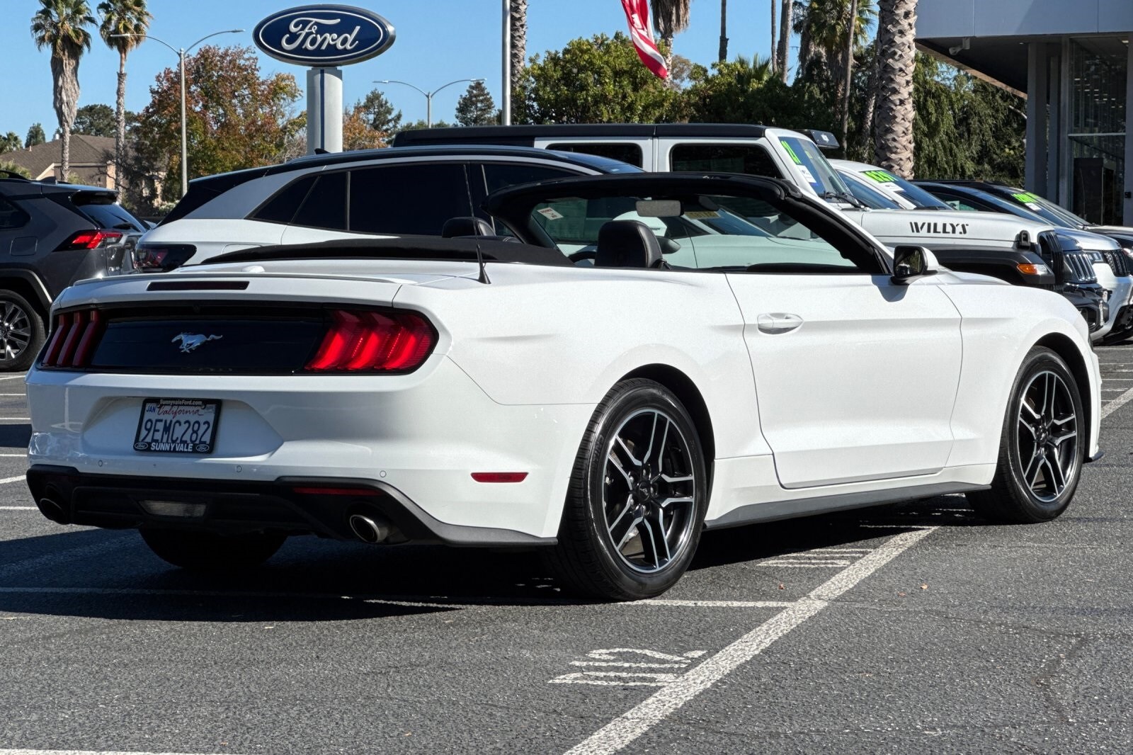 2023 Ford Mustang EcoBoost Premium Convertible photo 4