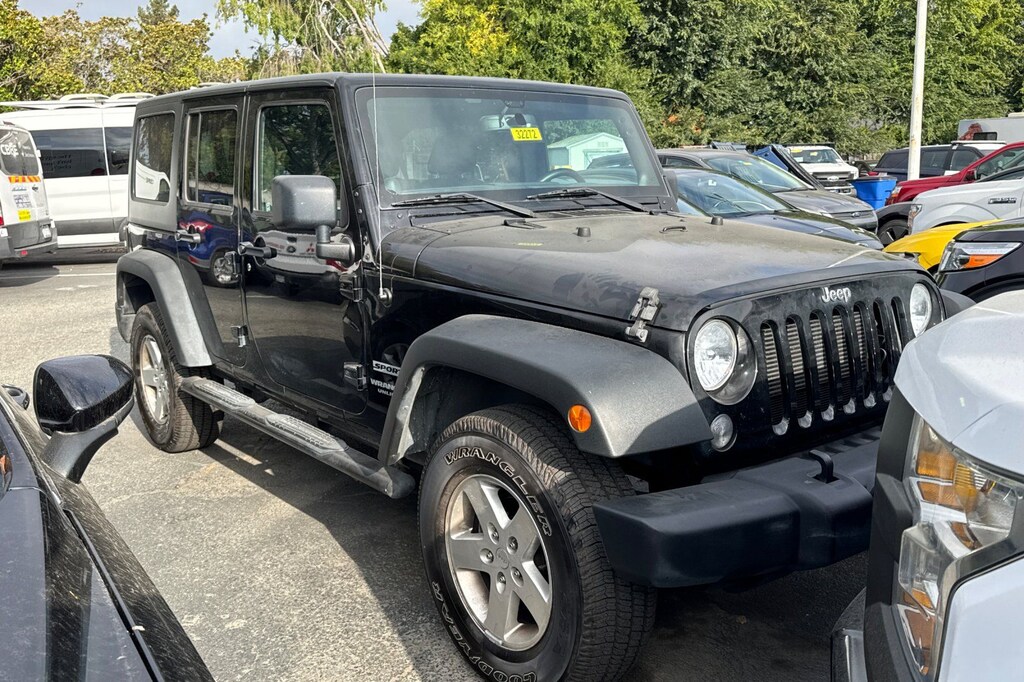Used 2014 Jeep Wrangler Unlimited Sport SUV