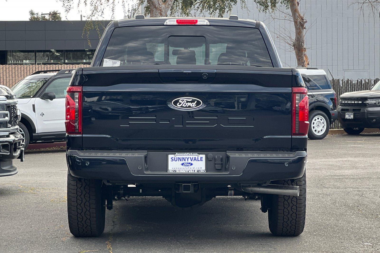 View vehicle photo 6