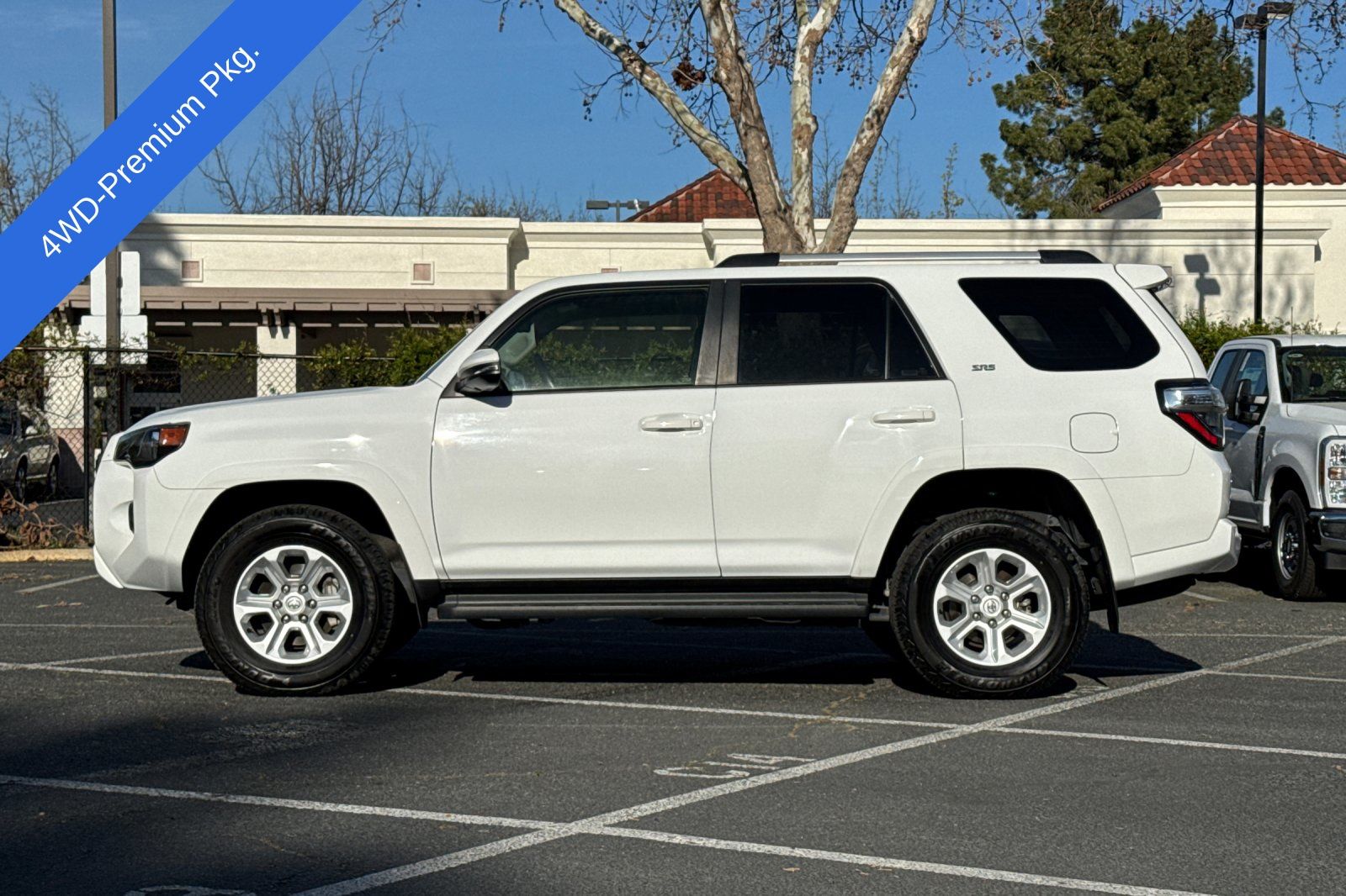 2024 Toyota 4Runner SR5 Premium photo 6