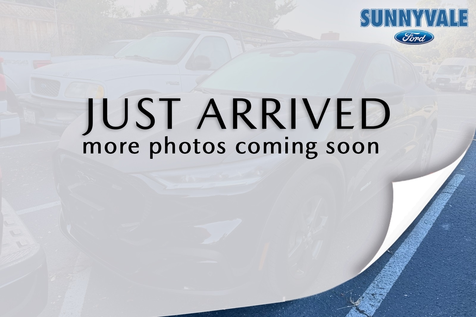 2022 Ford Mustang Mach-E Select RWD