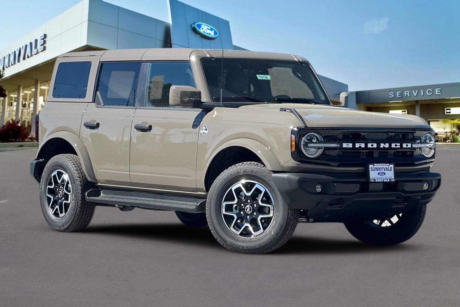 View vehicle photo 2