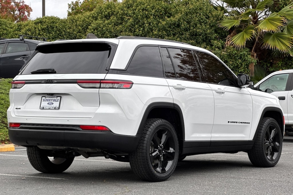 Certified 2023 Jeep Grand Cherokee Altitude SUV