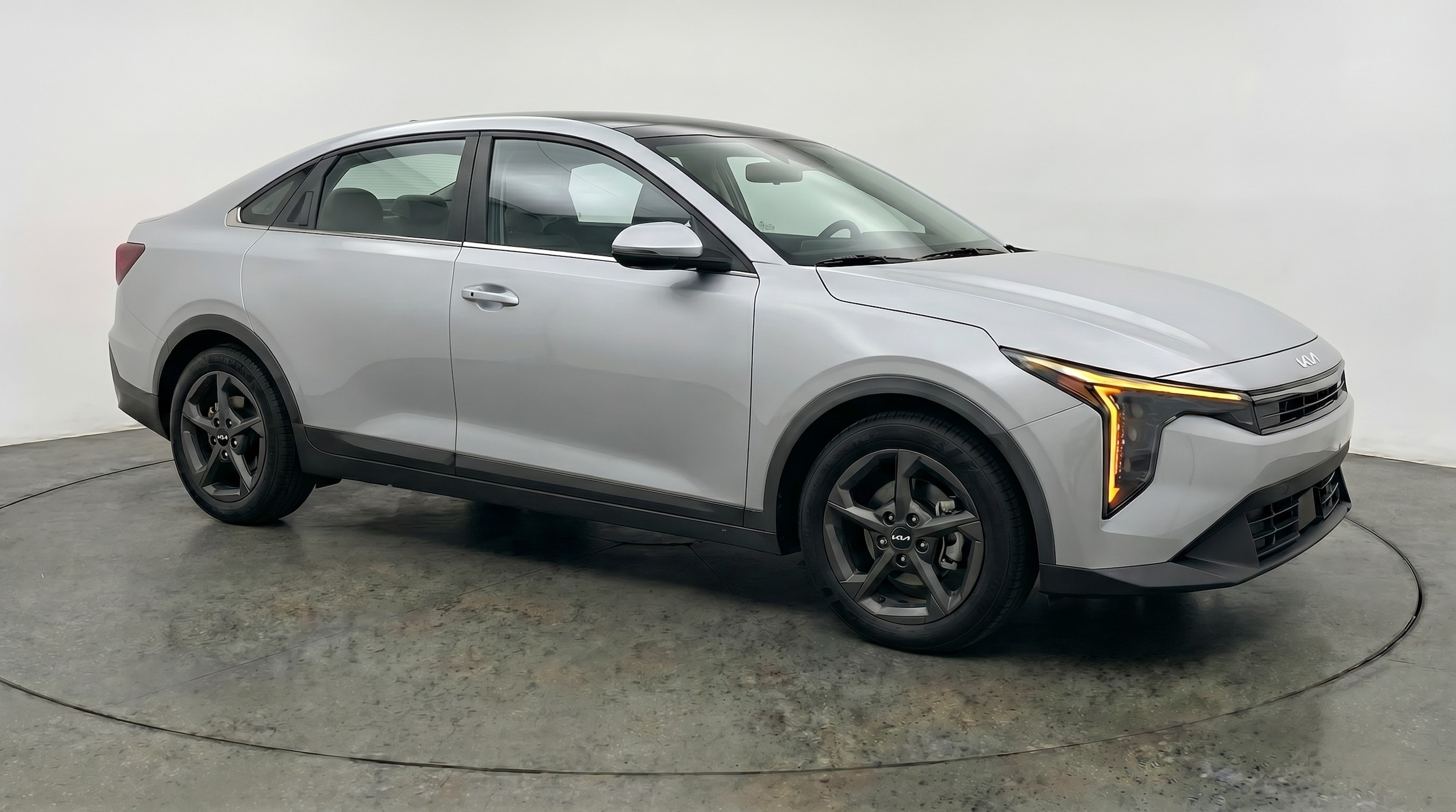 Thumbnail: 2026 Kia K4 - 1