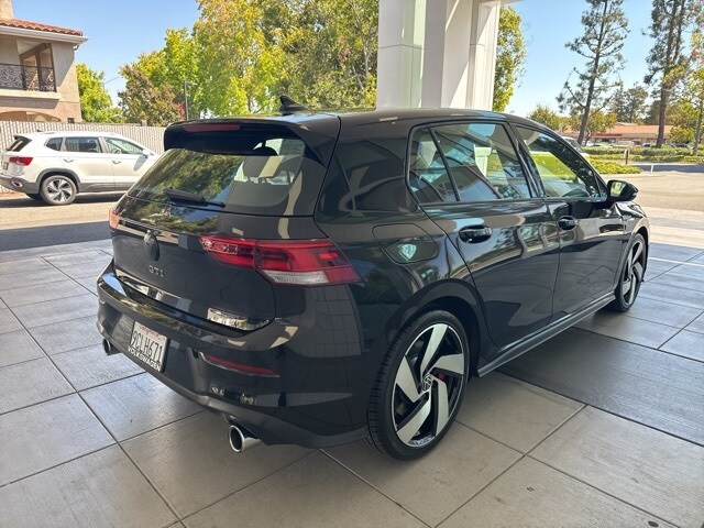 2022 Volkswagen Golf GTI SE photo 2