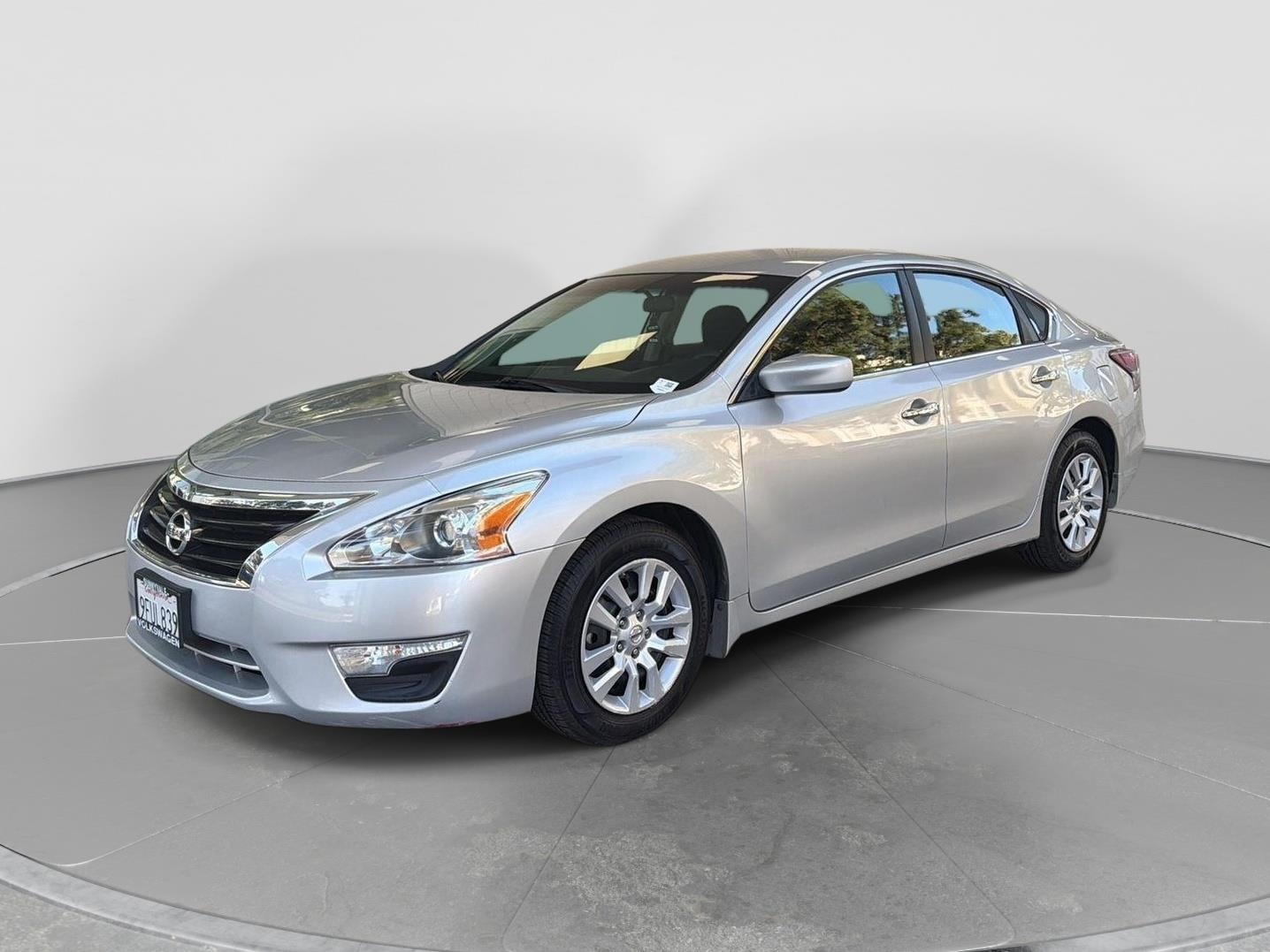 2015 Nissan Altima 2.5 S's photo