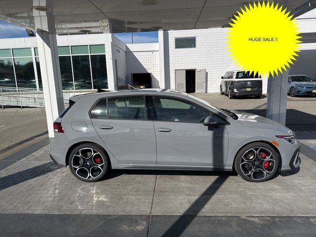 2025 Volkswagen Golf GTI Base's photo