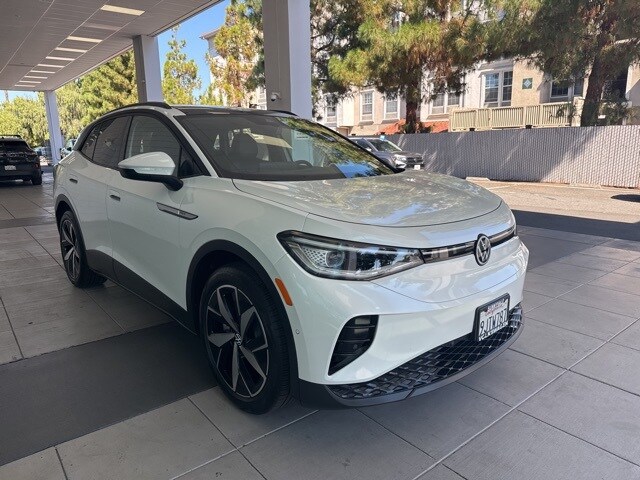2023 Volkswagen ID.4 Pro S photo 2