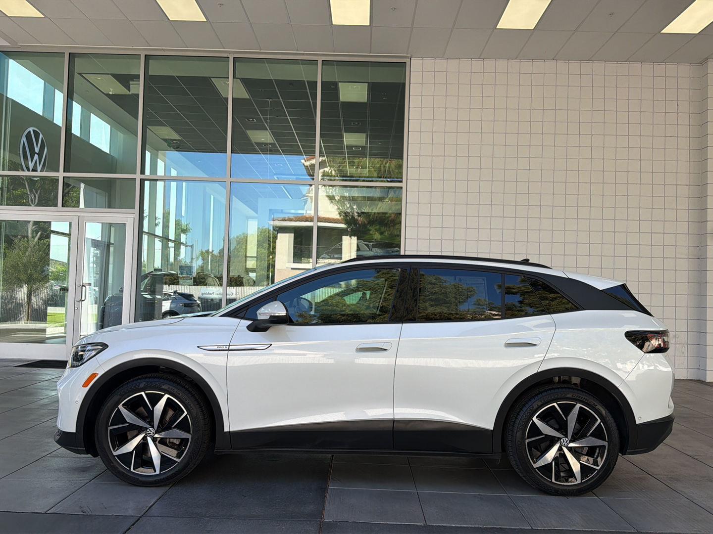 Used 2023 Volkswagen ID.4 PRO S with VIN 1V2VMPE88PC041257 for sale in Sunnyvale, CA