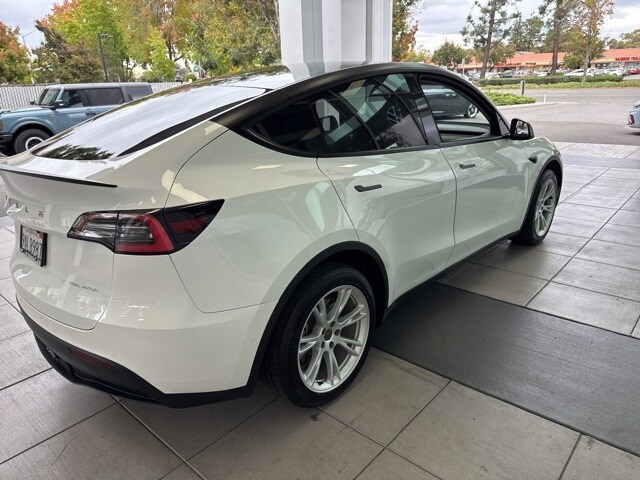 2020 Tesla Model Y Long Range photo 4