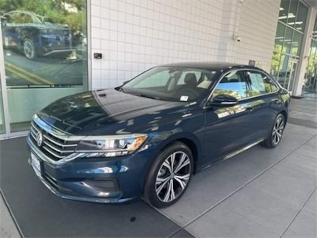 Certified 2022 Volkswagen Passat 2.0T SE Sedan