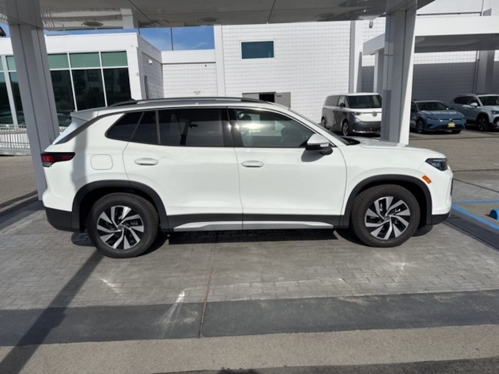 New 2026 Volkswagen Tiguan 2.0T S SUV