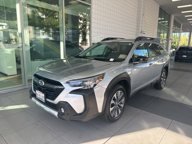 2023 Subaru Outback Limited photo 2