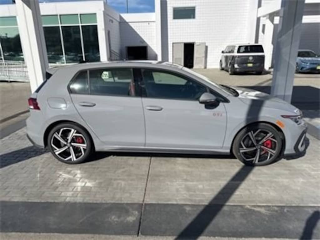 New 2025 Volkswagen Golf GTI 2.0T SE Hatchback