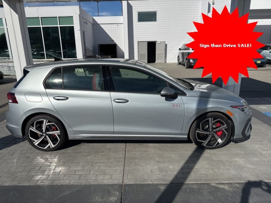 New 2025 Volkswagen Golf GTI 2.0T SE Hatchback