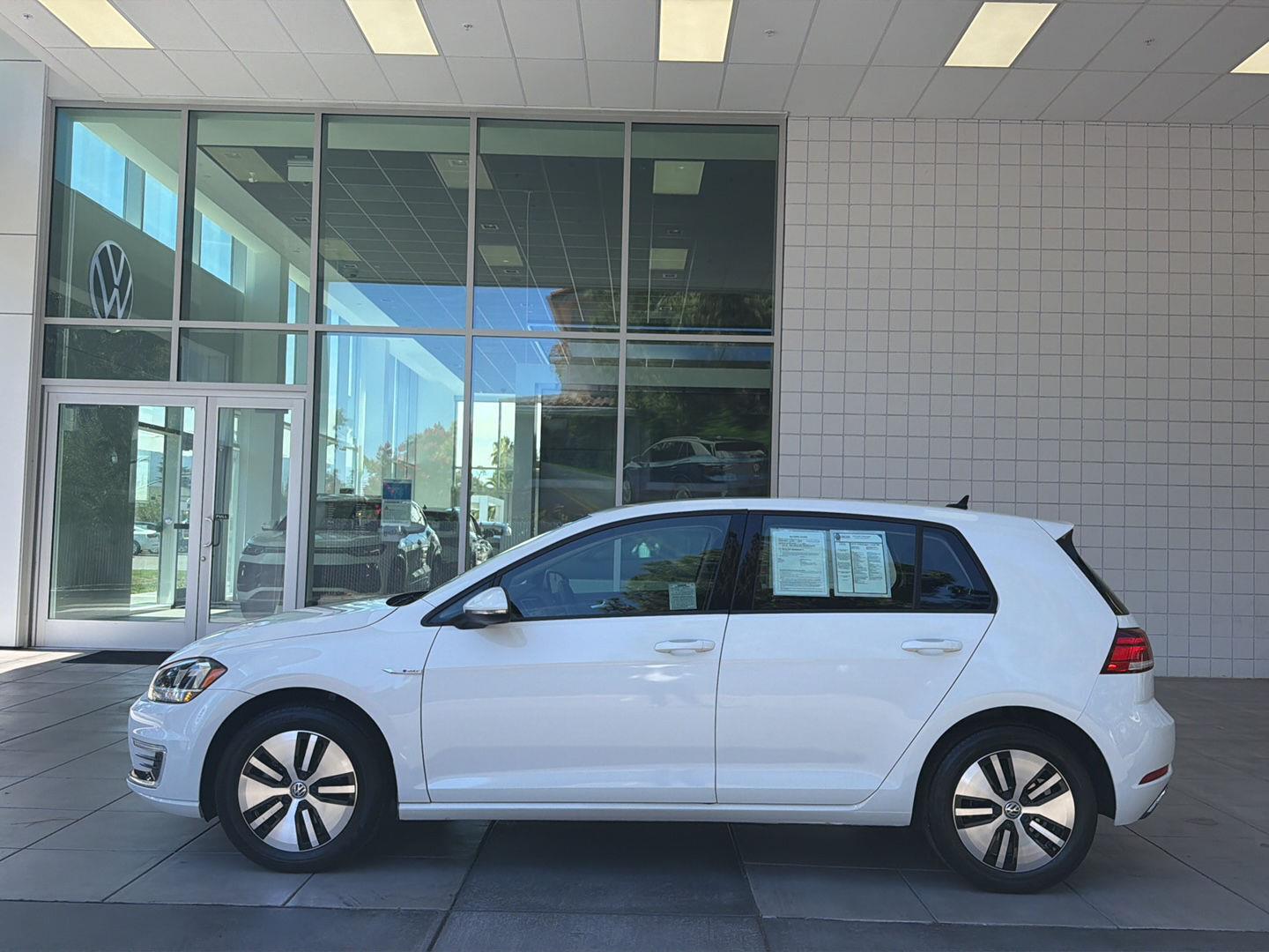Used 2019 Volkswagen e-Golf e-Golf SE with VIN WVWKR7AU4KW919069 for sale in Sunnyvale, CA