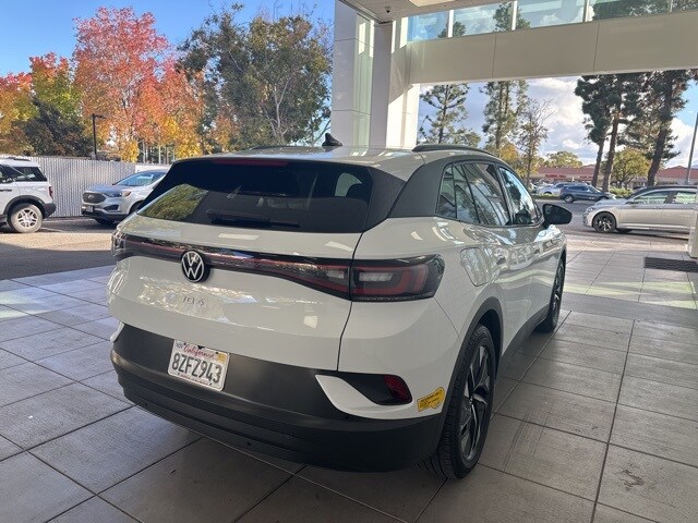 2021 Volkswagen ID.4 Pro S photo 3