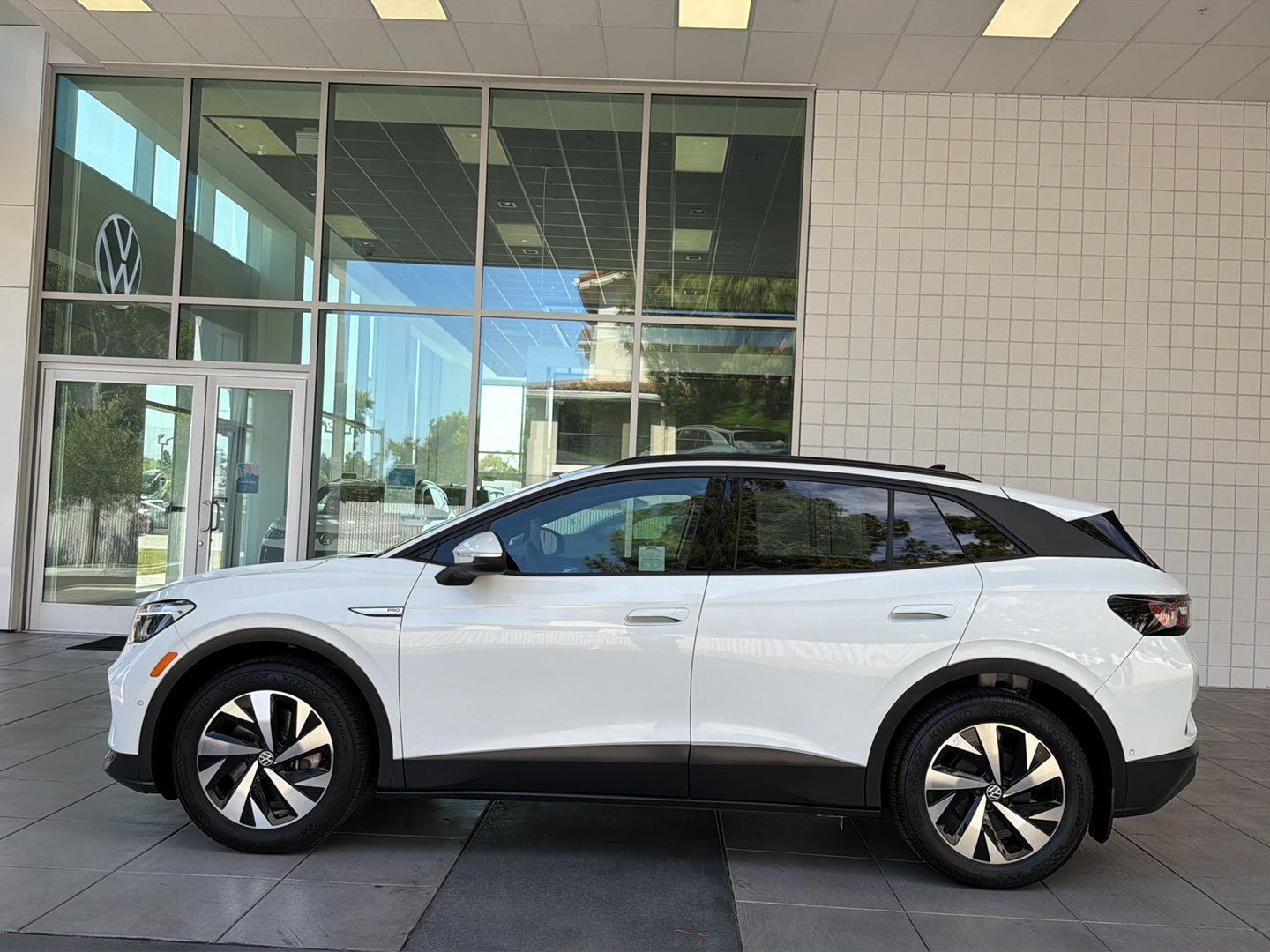 Used 2023 Volkswagen ID.4 PRO with VIN 1V2CMPE85PC028277 for sale in Sunnyvale, CA