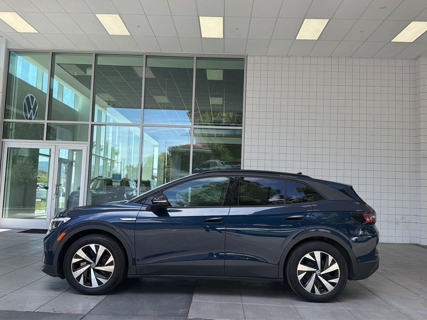 Used 2023 Volkswagen ID.4 PRO with VIN 1V2CMPE8XPC019459 for sale in Sunnyvale, CA