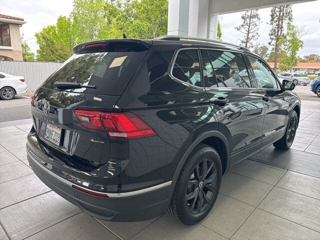 2024 Volkswagen Tiguan SE Wolfsburg Edition photo 4