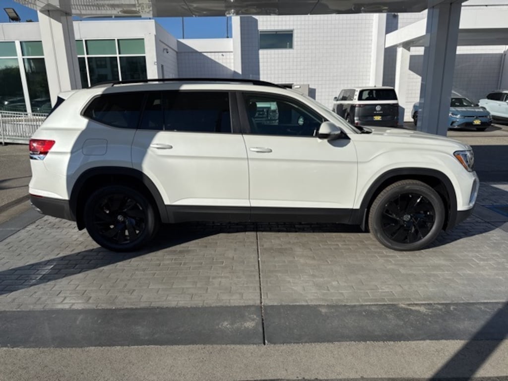 New 2026 Volkswagen Atlas 2.0T SE w/Technology SUV