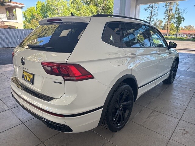 2024 Volkswagen Tiguan SE R-Line Black photo 4