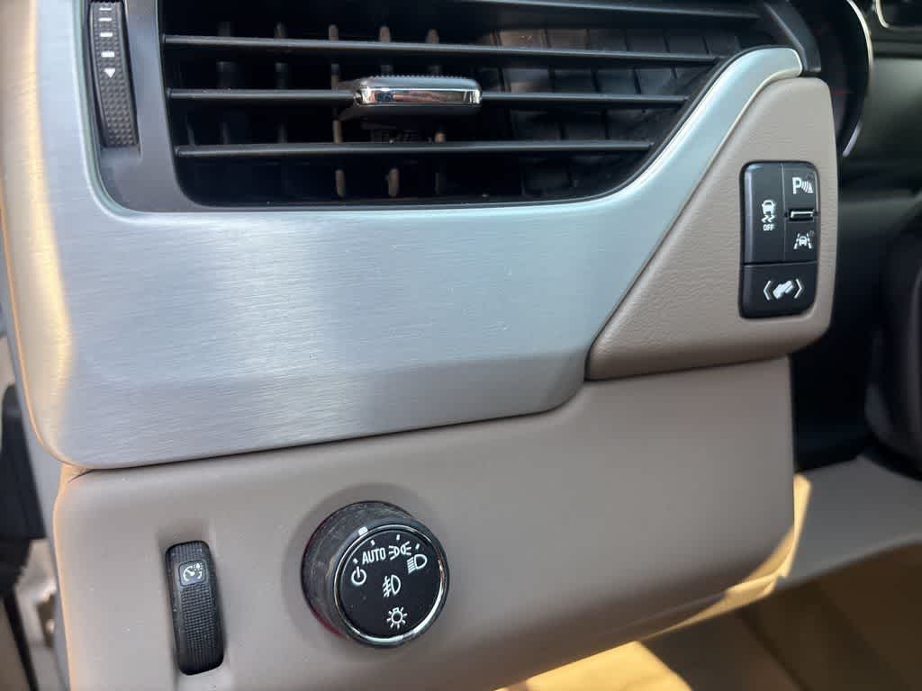 Thumbnail: 2016 GMC Yukon - 21